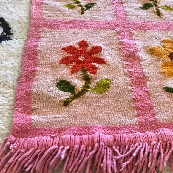 Vintage Other - SALE-Vintage Flower Power Rug